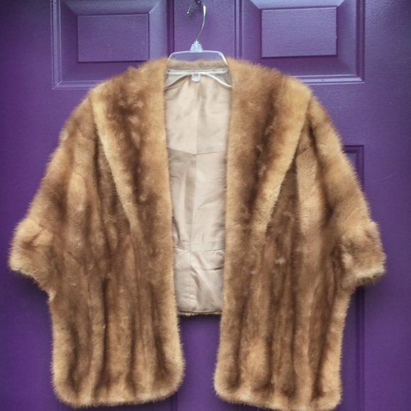 Vintage Jackets & Blazers - Vintage - Genuine Mink Capette